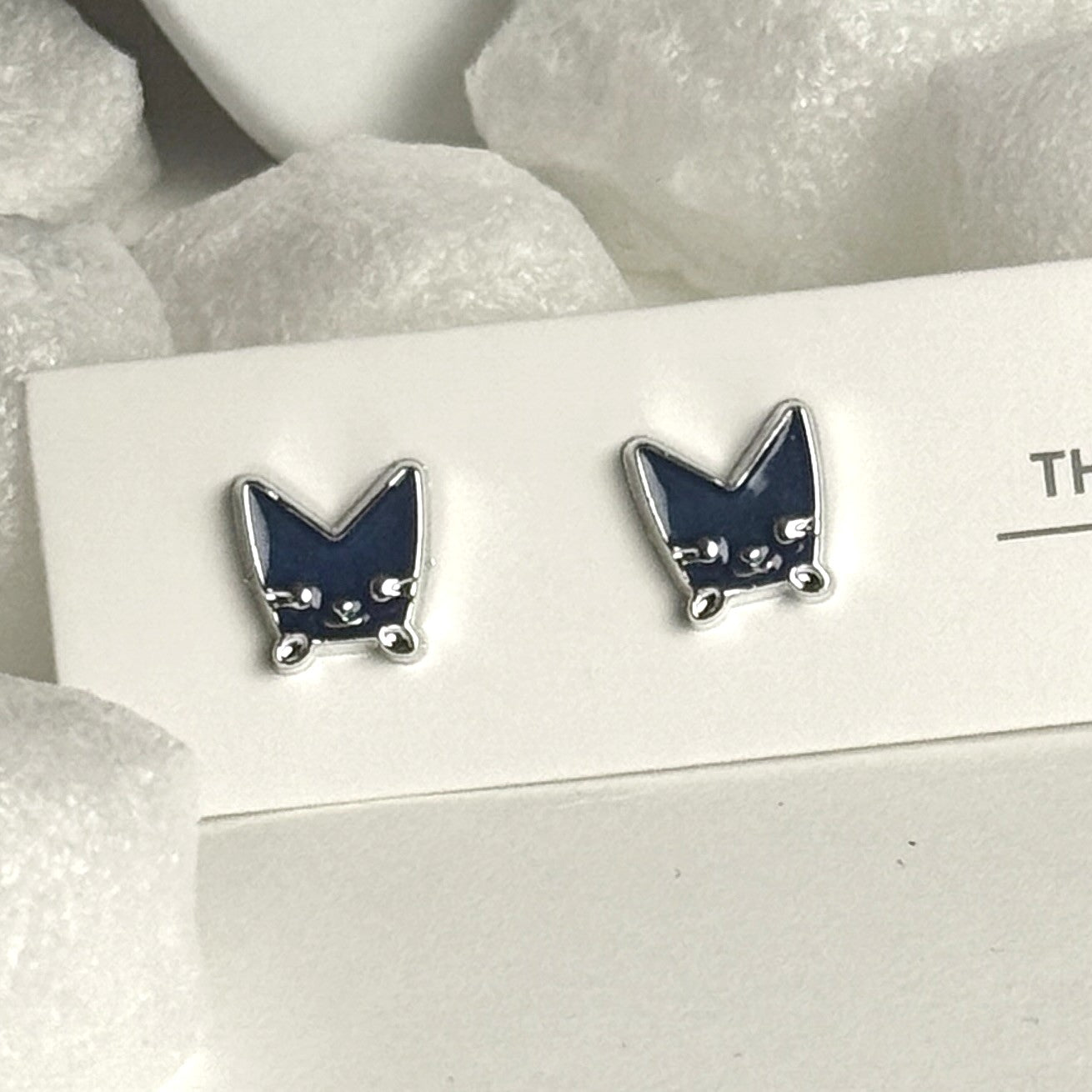 Black Enamel Cat Face Silver Frame Stud Earrings B