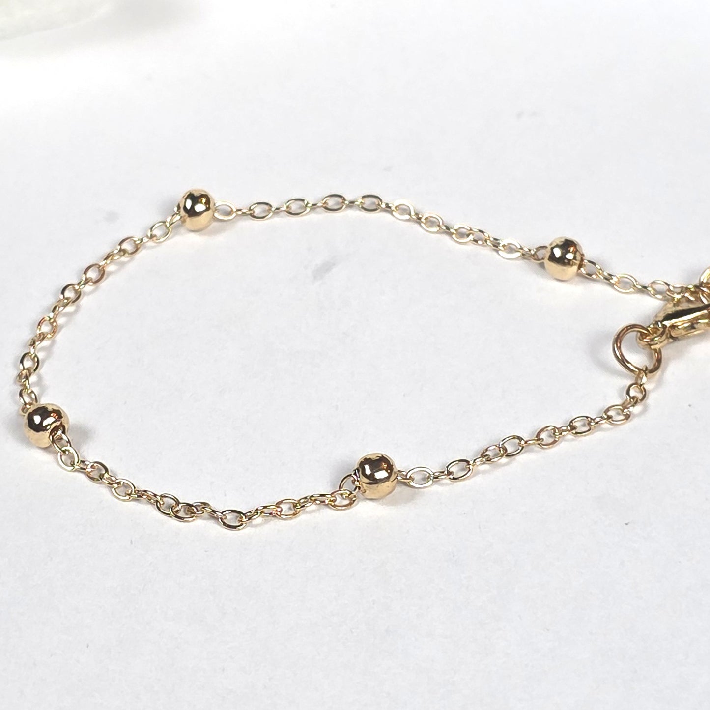 Gold Ball Accent Chain Bracelet