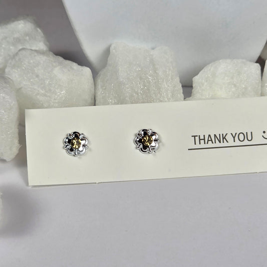 Silver Flower Clear Crystal Center Stud Earrings A42