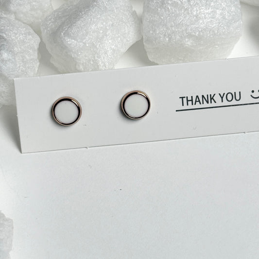 Golden circle Outline Stud Earrings D