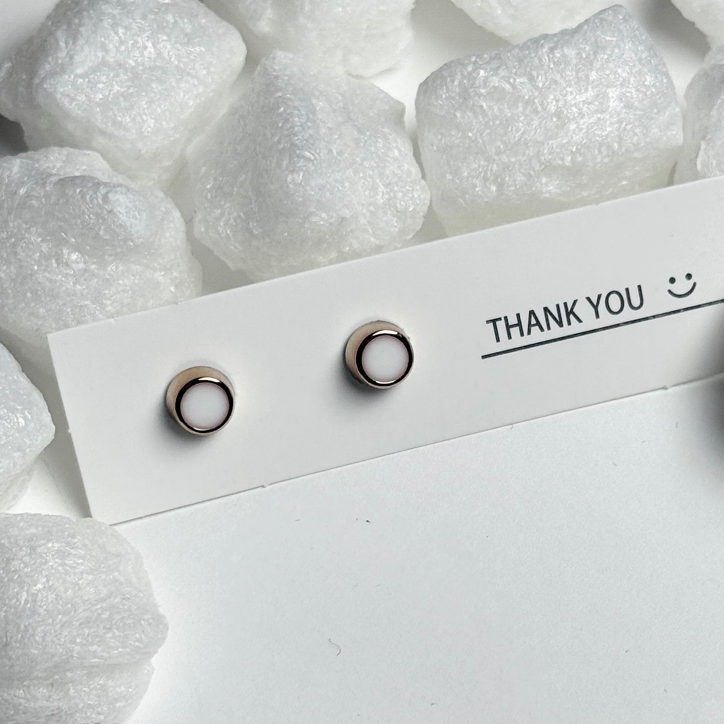 Gold Circle Outline Stud Earrings E