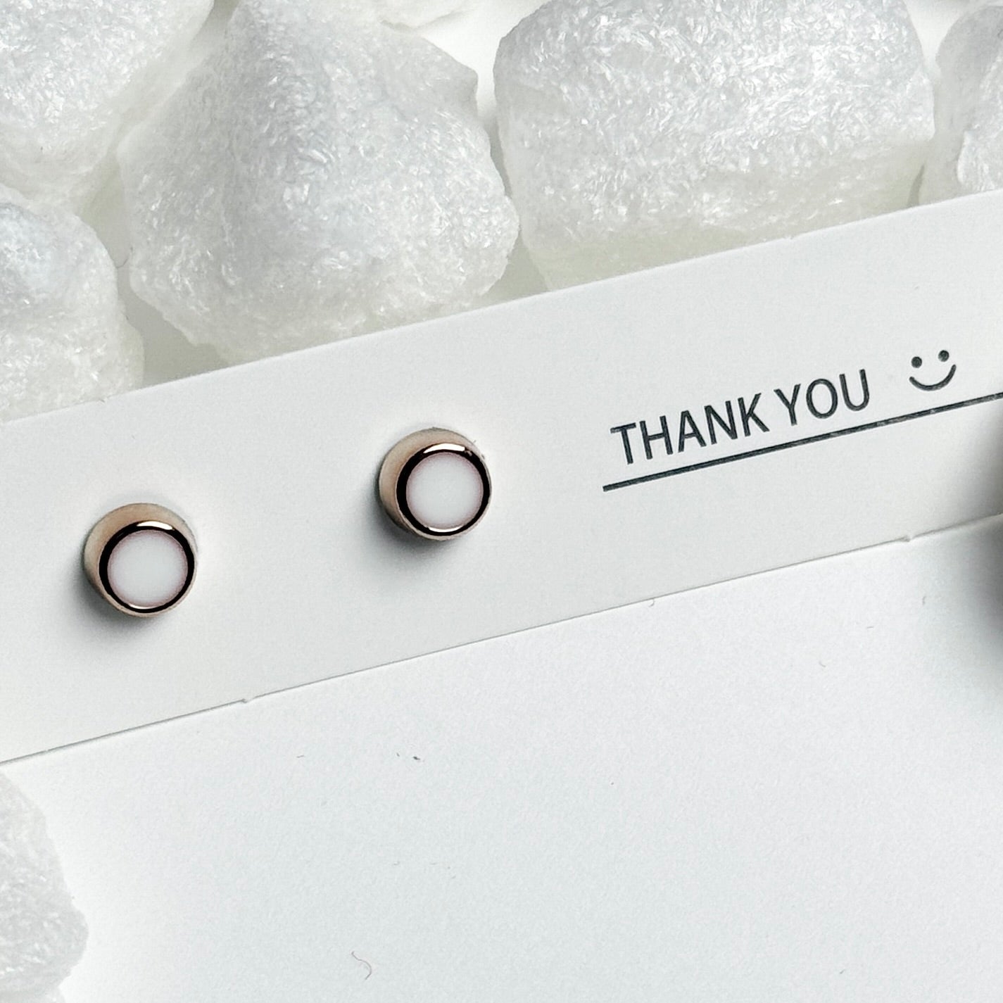 Gold Circle Outline Stud Earrings E