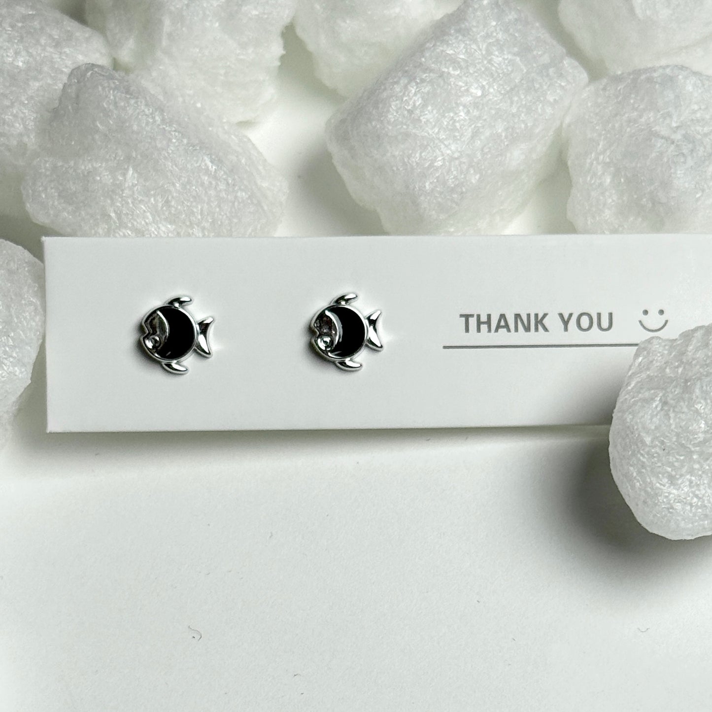 Black Enamel Fish Silver Frame Stud Earrings D