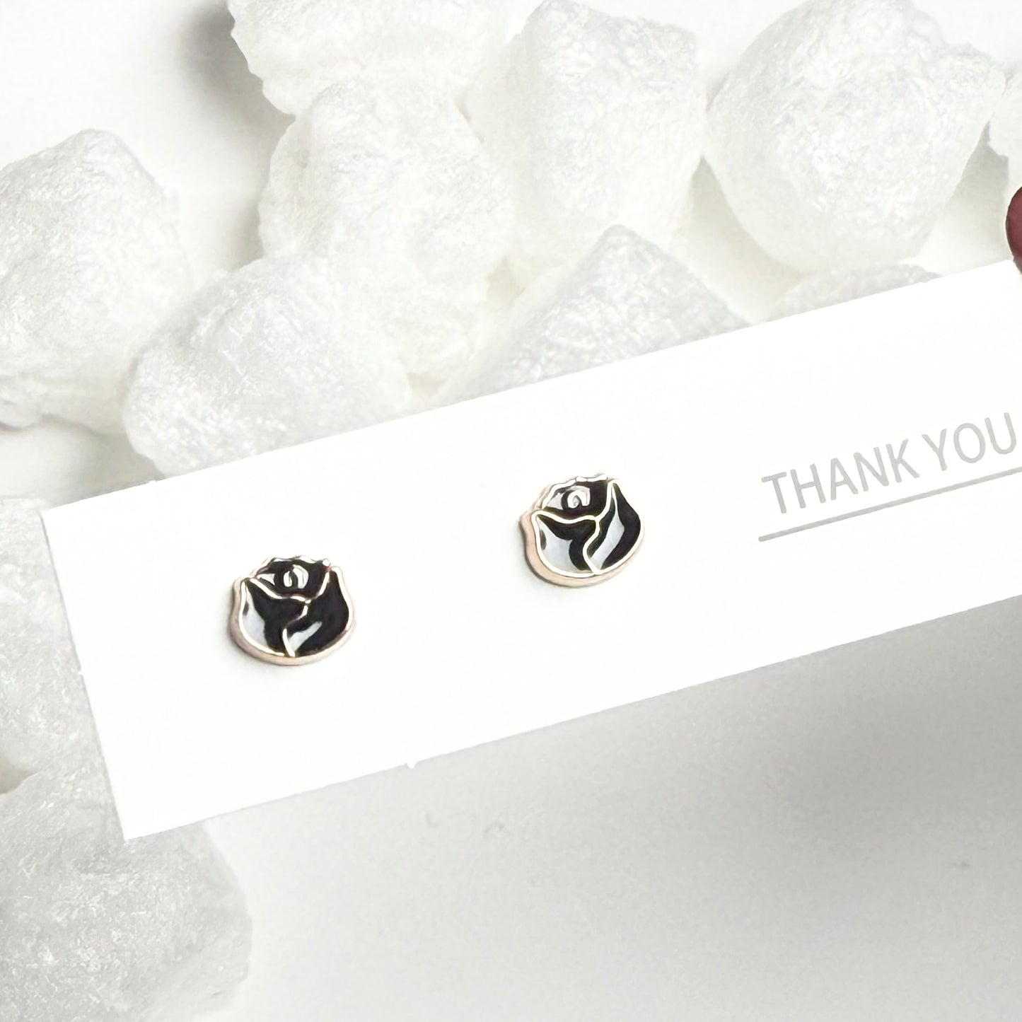 Black Enamel Rose Silver Frame Round Stud Earrings D