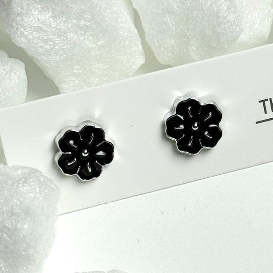 Black Enamel Flower Silver Frame Stud Earrings D