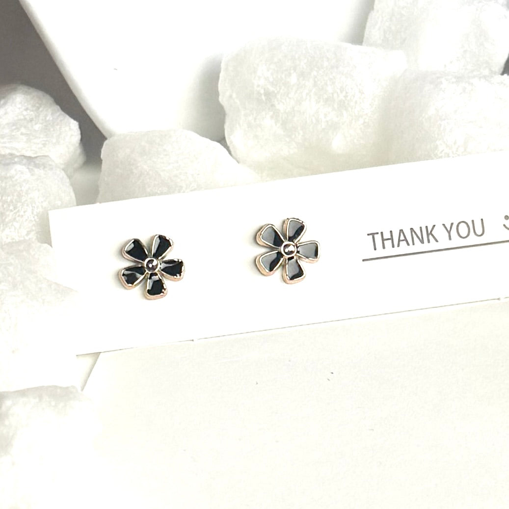 Black Enamel Flower Silver Frame Stud Earrings B