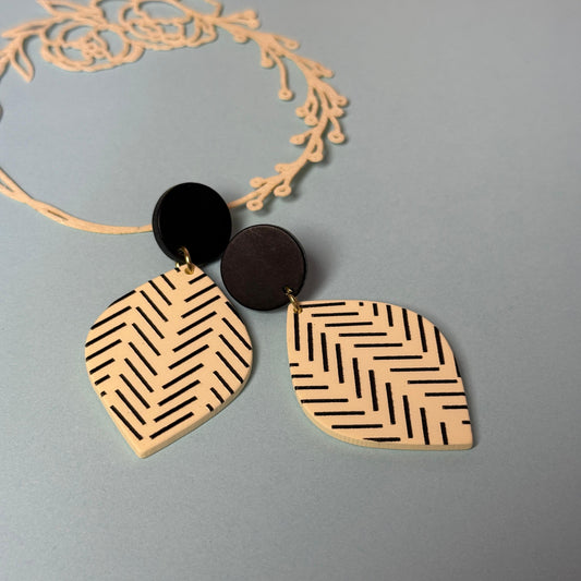 Woven Basket Pattern Drop Earrings - Natural & Black