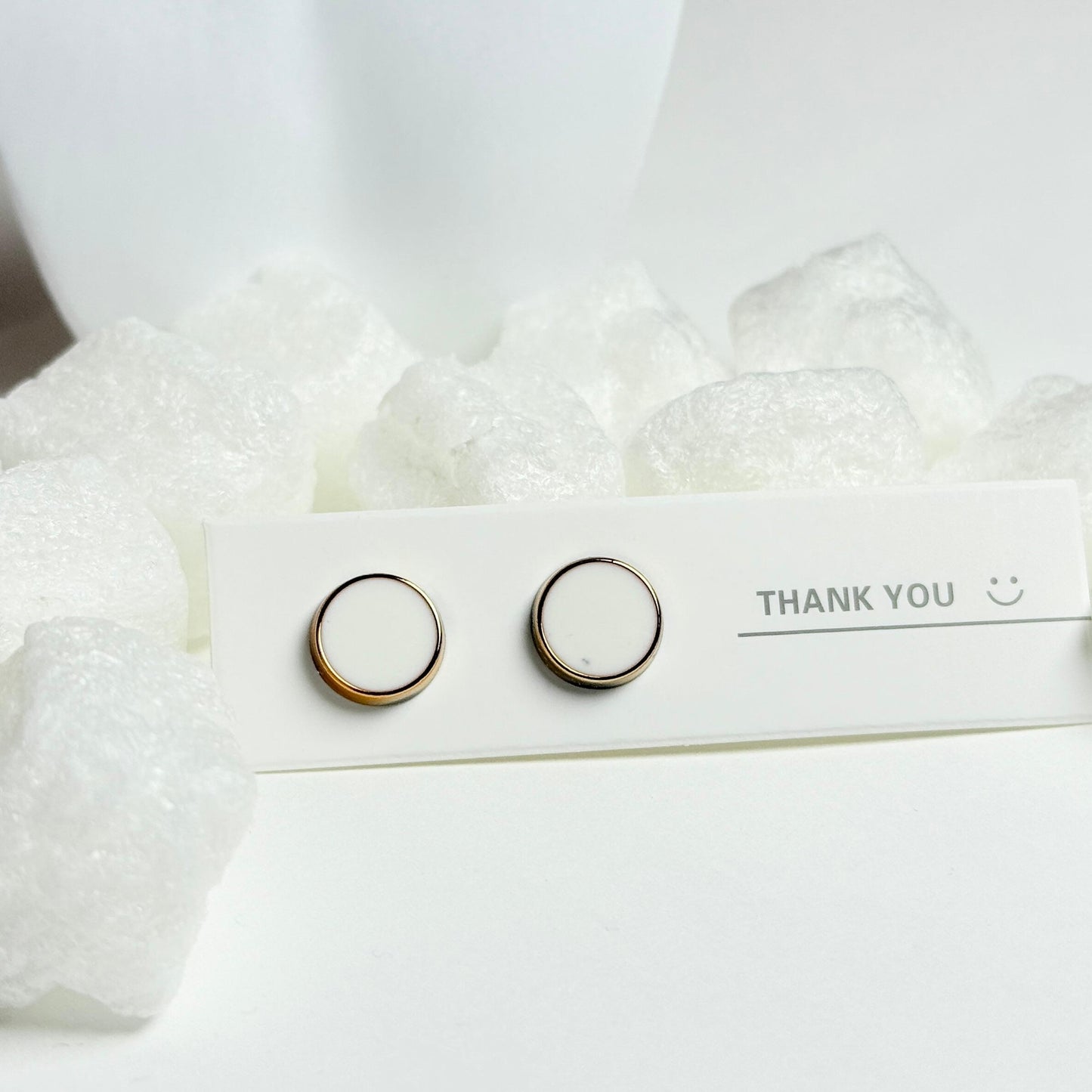 White enamel simple stud earrings G11