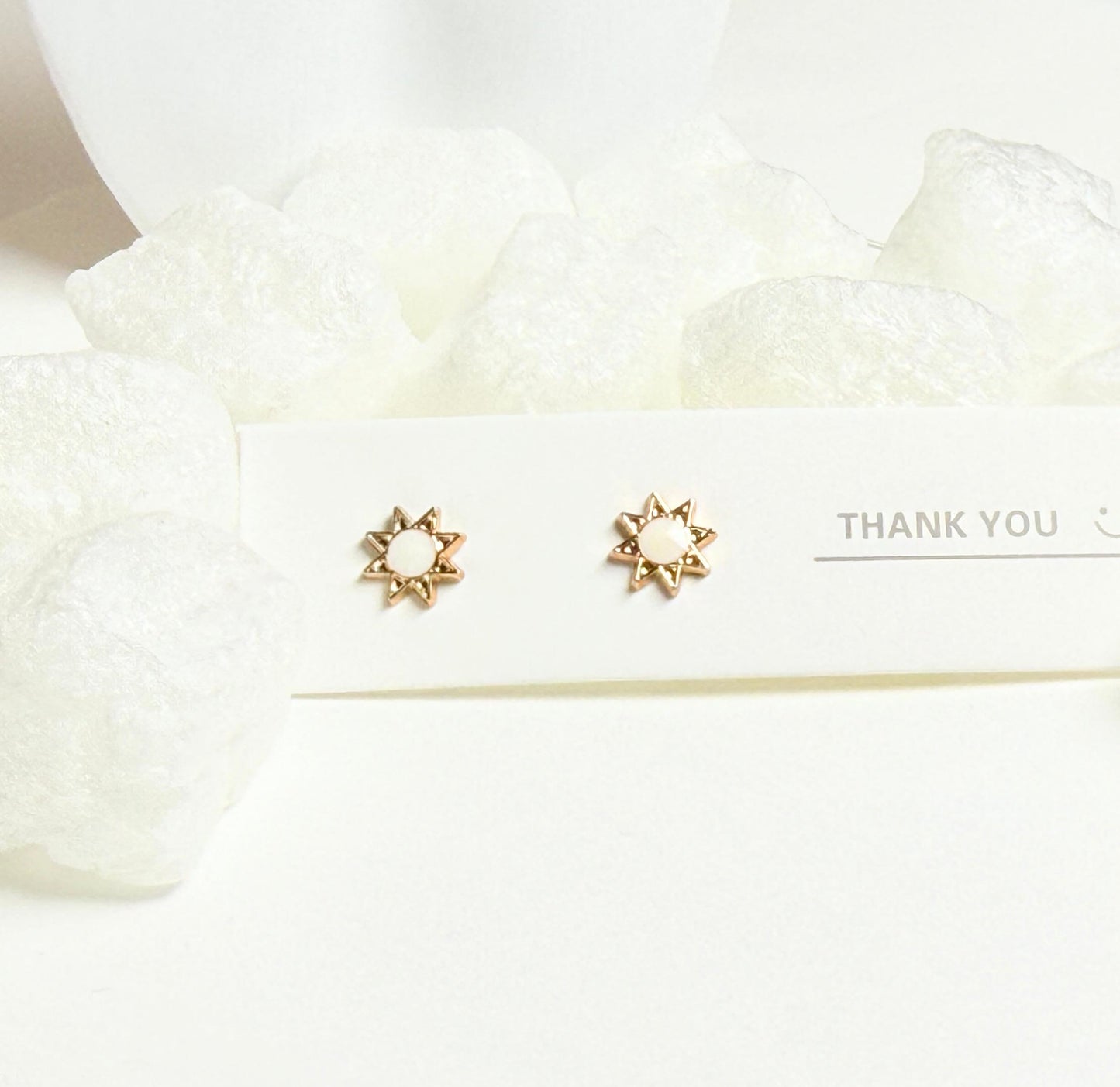Celestial Minimalism Meets Golden Elegance stud earrings G