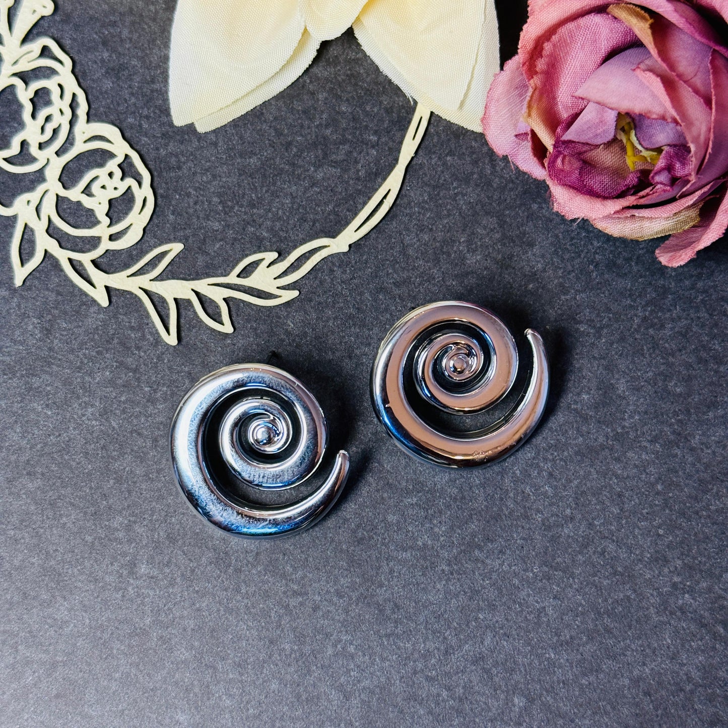 Spiral Wave Stud Earrings - Silver Chrome